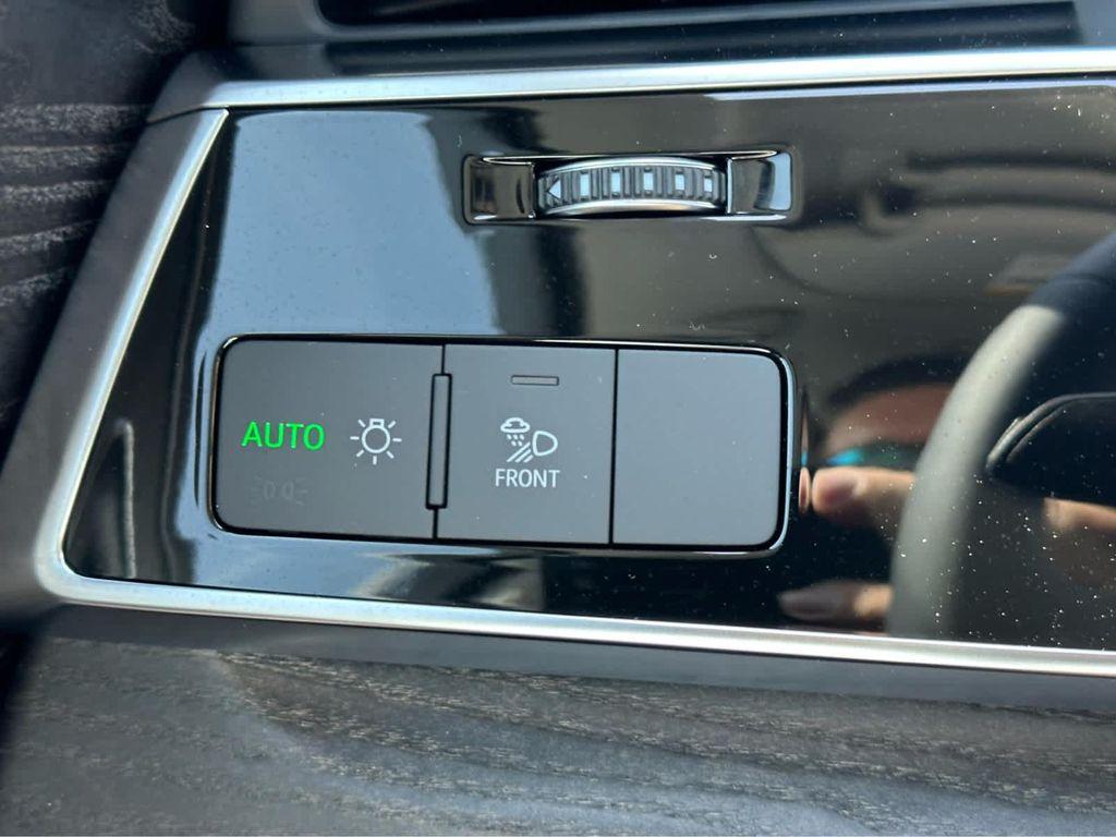 new 2026 Audi Q7 car, priced at $66,550