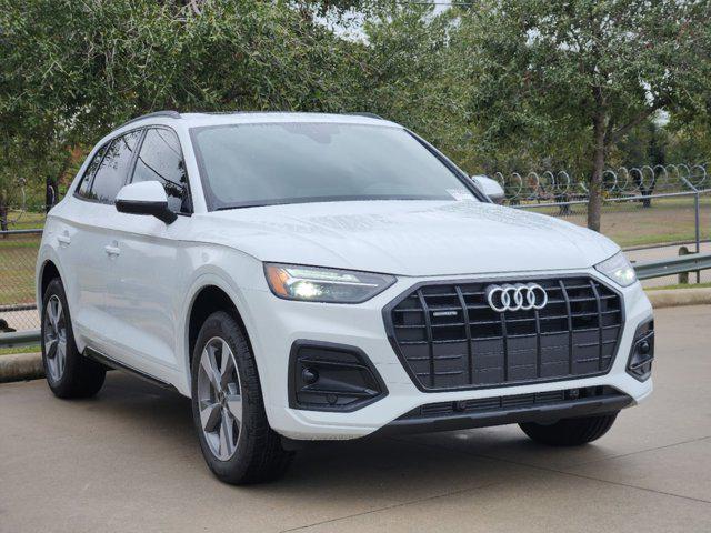 new 2025 Audi Q5 car, priced at $49,925