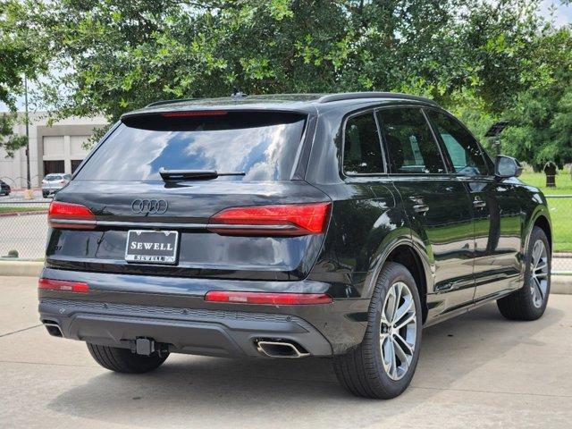 new 2025 Audi Q7 car, priced at $69,200