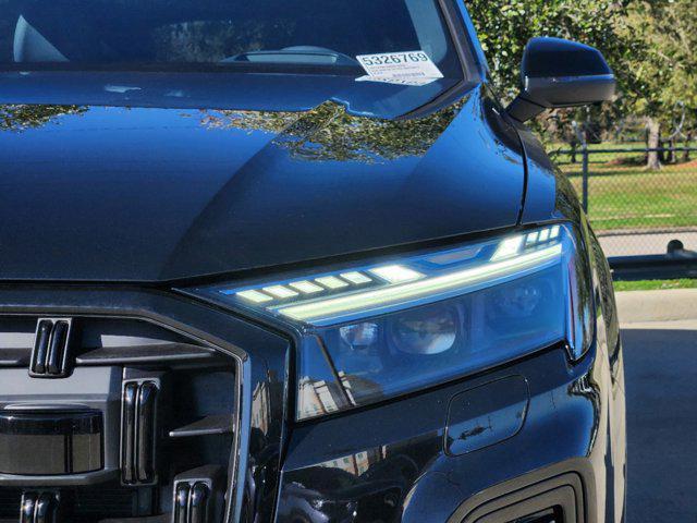 new 2025 Audi Q7 car, priced at $83,895