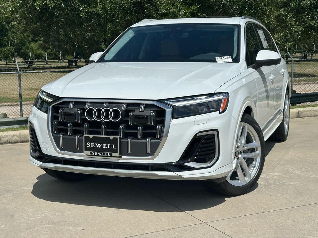 new 2025 Audi Q7 car, priced at $77,080