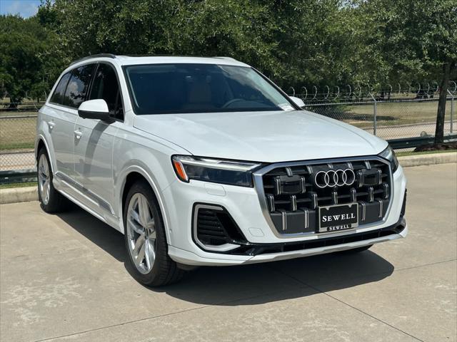 new 2025 Audi Q7 car, priced at $77,080