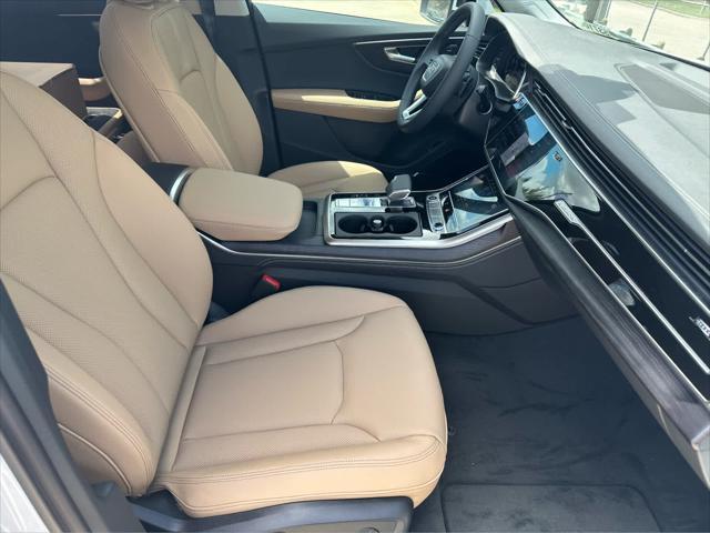 new 2025 Audi Q7 car, priced at $77,080