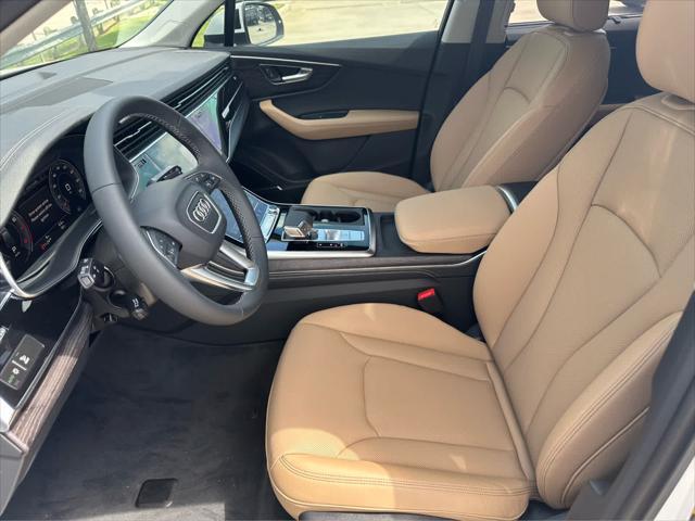 new 2025 Audi Q7 car, priced at $77,080