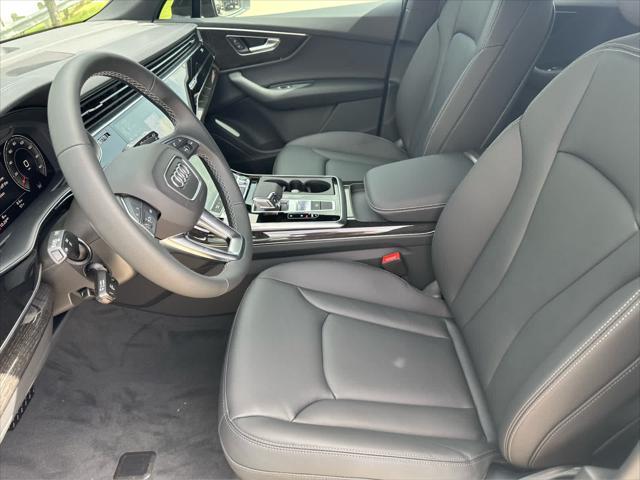 new 2025 Audi Q7 car, priced at $70,770