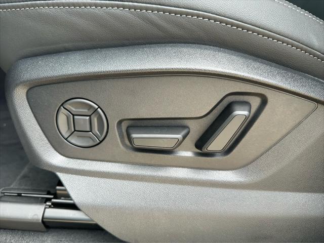 new 2025 Audi Q7 car, priced at $70,770
