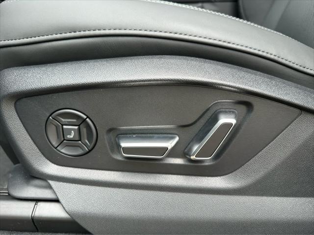 new 2025 Audi Q7 car, priced at $80,990