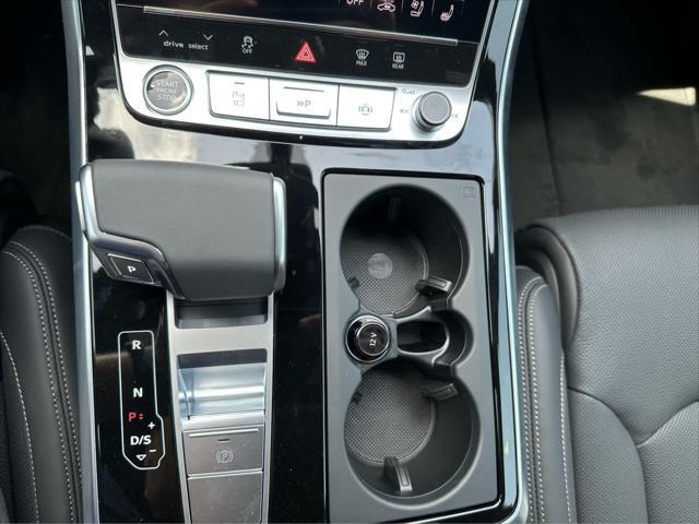new 2025 Audi Q7 car, priced at $82,945