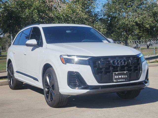 new 2025 Audi Q7 car, priced at $77,840