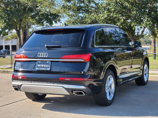 new 2025 Audi Q7 car, priced at $69,900