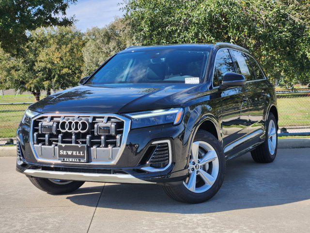 new 2025 Audi Q7 car, priced at $69,900