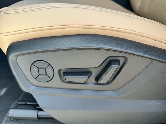 new 2025 Audi Q7 car, priced at $76,350
