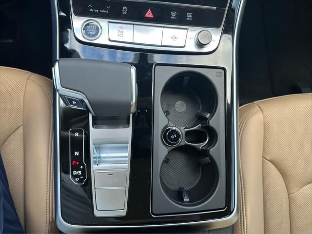 new 2025 Audi Q7 car, priced at $76,350