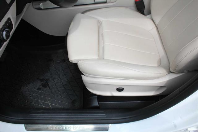used 2020 Mercedes-Benz GLB 250 car, priced at $23,977