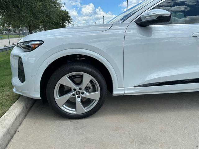 new 2025 Audi Q5 car, priced at $61,300