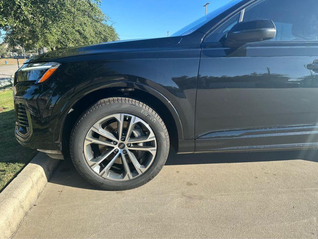 new 2026 Audi Q7 car, priced at $67,145