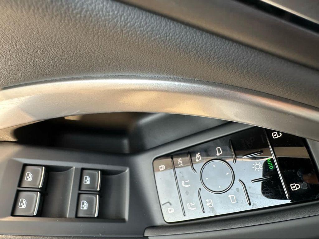 new 2025 Audi Q5 car, priced at $58,190