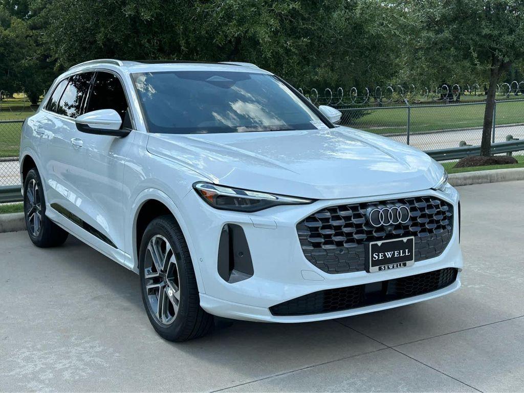 new 2025 Audi Q5 car, priced at $58,190