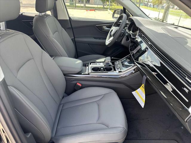 new 2025 Audi Q7 car, priced at $77,090