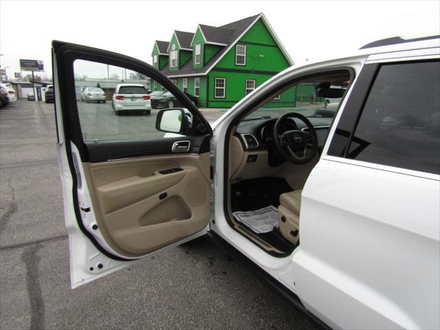 used 2017 Jeep Grand Cherokee car, priced at $12,999