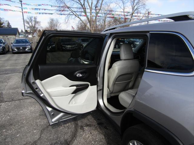 used 2020 Jeep Cherokee car, priced at $15,499