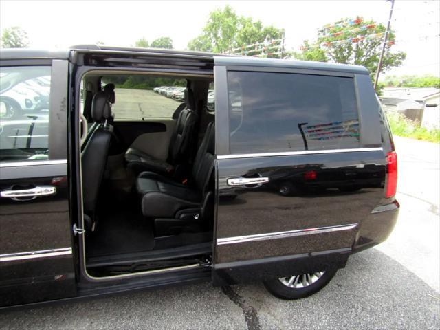 used 2014 Chrysler Town & Country car, priced at $8,799