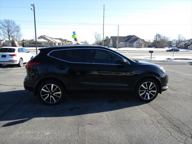 used 2017 Nissan Rogue Sport car, priced at $13,899