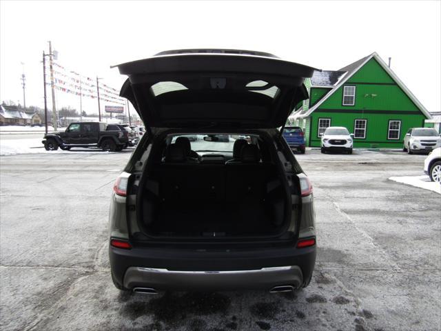 used 2019 Jeep Cherokee car, priced at $17,499