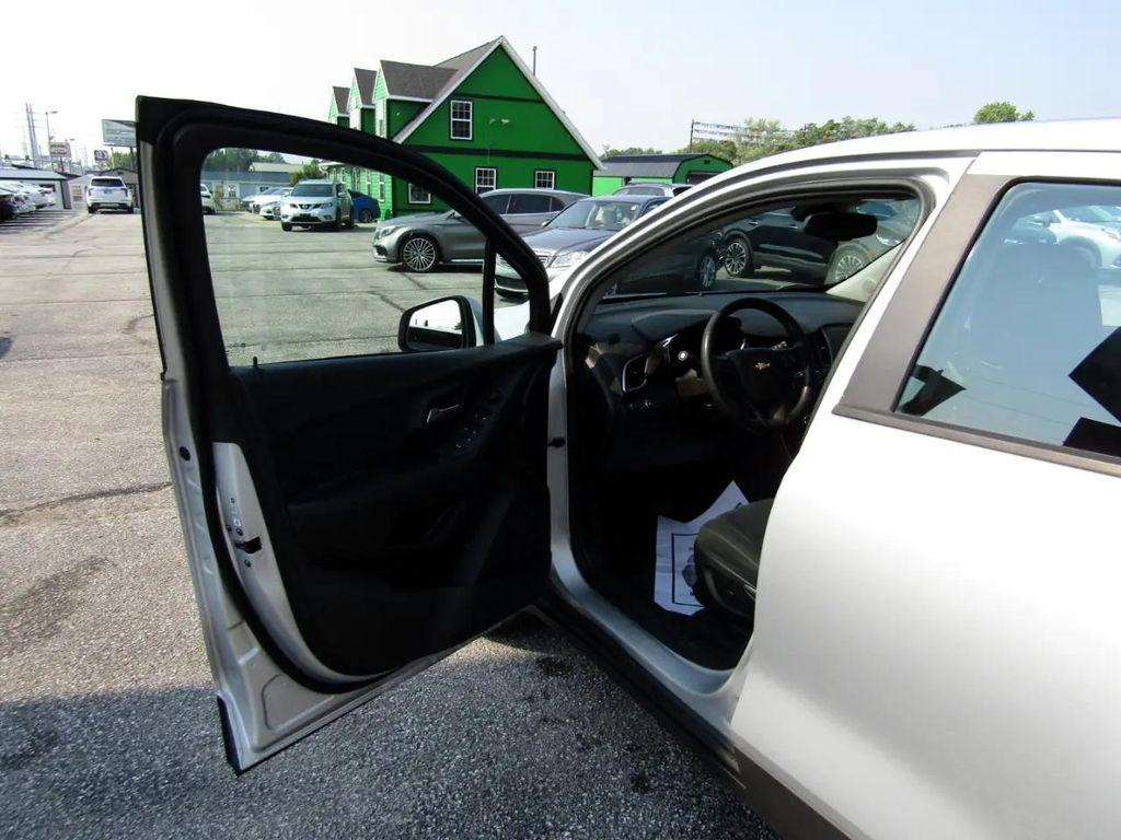 used 2020 Chevrolet Trax car, priced at $10,899