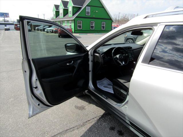 used 2019 Nissan Rogue car, priced at $12,499