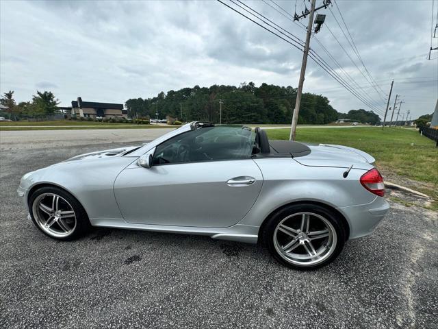 used 2007 Mercedes-Benz SLK-Class car, priced at $12,999