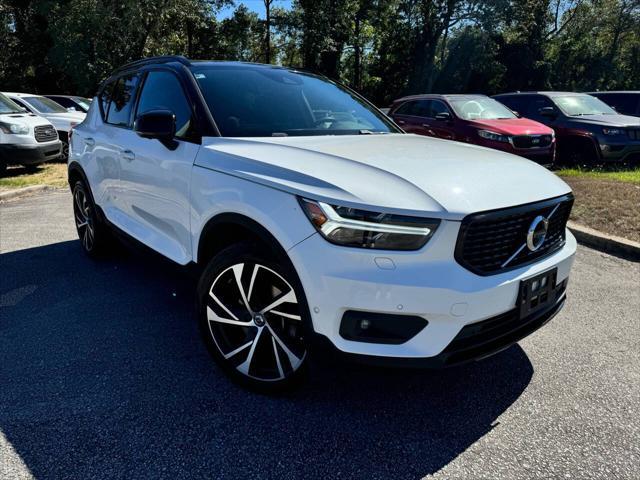 used 2019 Volvo XC40 car, priced at $21,999