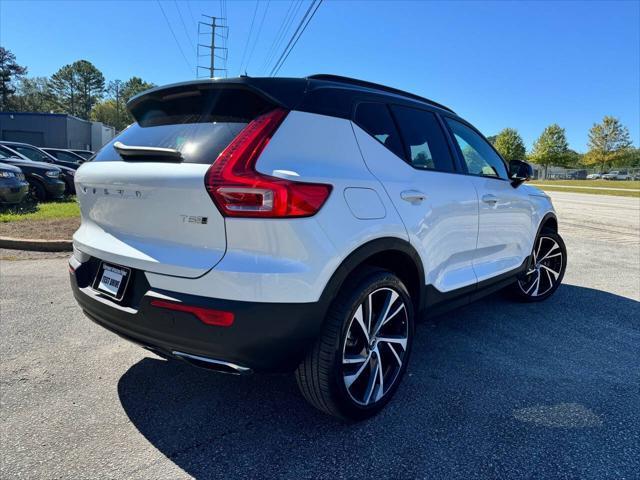 used 2019 Volvo XC40 car, priced at $21,999