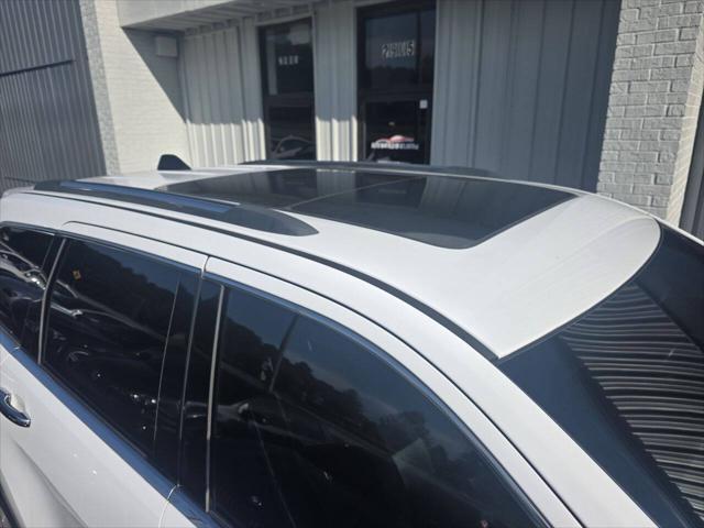 used 2020 Jeep Grand Cherokee car, priced at $15,999
