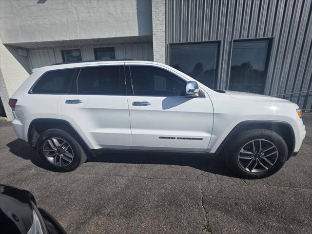 used 2020 Jeep Grand Cherokee car, priced at $15,999