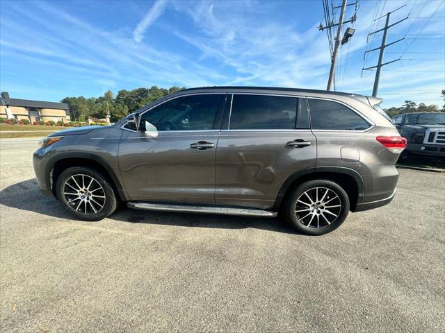 used 2017 Toyota Highlander car, priced at $21,999