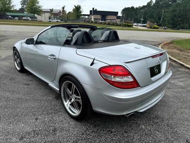 used 2007 Mercedes-Benz SLK-Class car, priced at $11,999