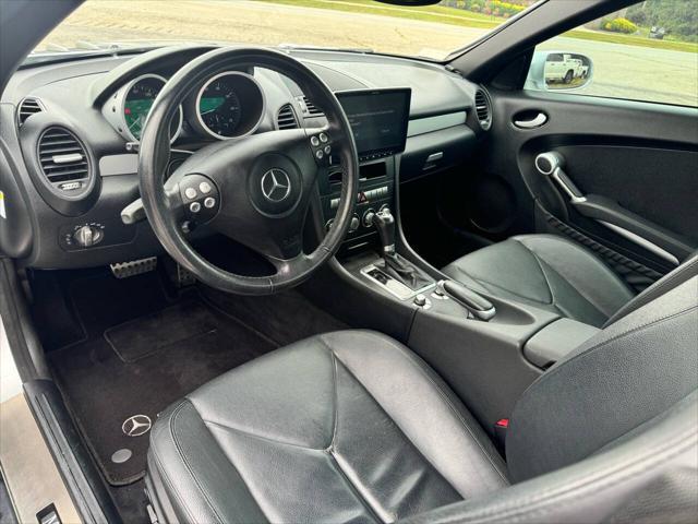 used 2007 Mercedes-Benz SLK-Class car, priced at $11,999