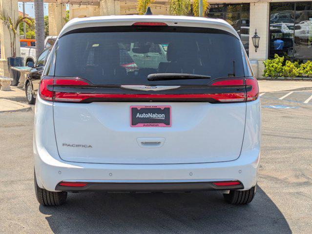 new 2025 Chrysler Pacifica car, priced at $44,445