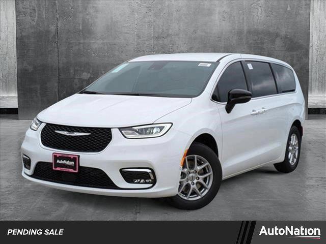 new 2025 Chrysler Pacifica car, priced at $44,445