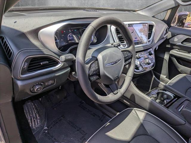 new 2025 Chrysler Pacifica Hybrid car, priced at $57,775