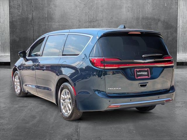 new 2025 Chrysler Pacifica car, priced at $44,940