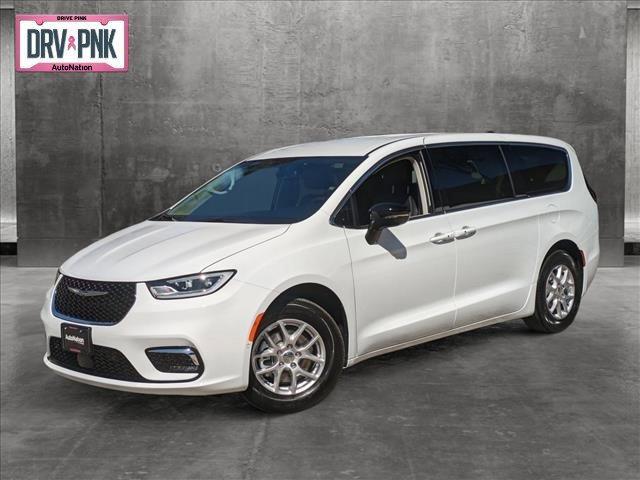 new 2024 Chrysler Pacifica car, priced at $44,540