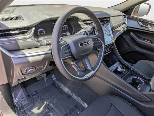 new 2025 Jeep Grand Cherokee car, priced at $39,738