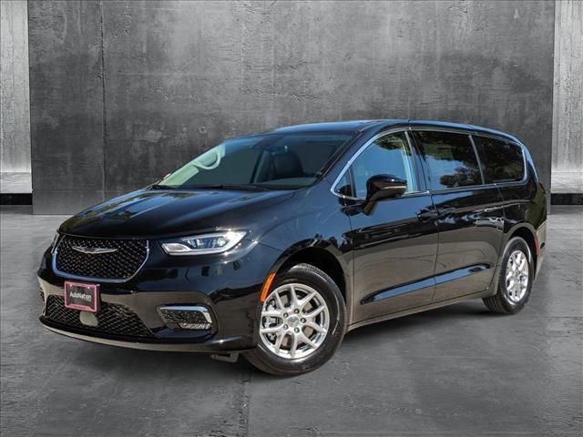 new 2024 Chrysler Pacifica car, priced at $40,695