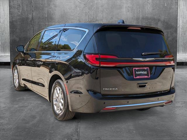 new 2024 Chrysler Pacifica car, priced at $40,695