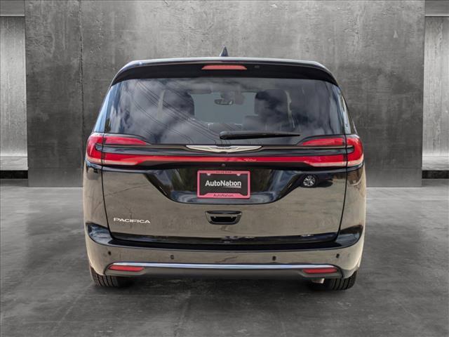 new 2024 Chrysler Pacifica car, priced at $40,695