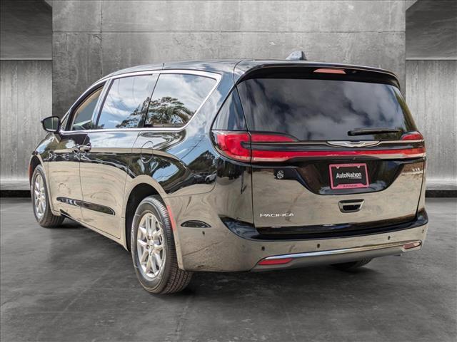 new 2024 Chrysler Pacifica car, priced at $40,695