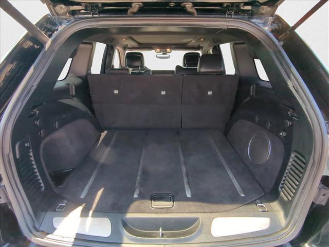 used 2017 Jeep Grand Cherokee car, priced at $11,400