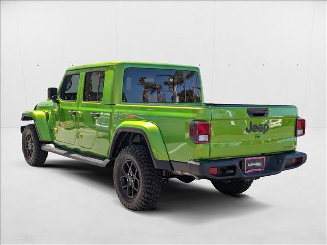new 2025 Jeep Gladiator car, priced at $44,738